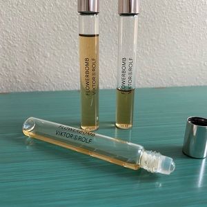 Voktor & Rolf Flower Bomb Rollon Purfume
